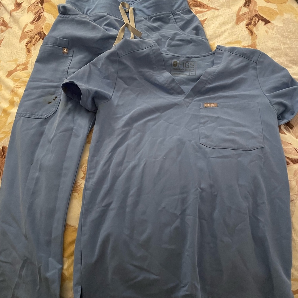 Figs ceil blue scrubs